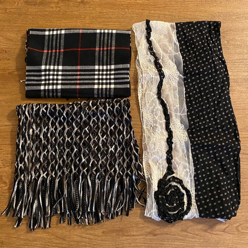 Bundle of (3) Scarves